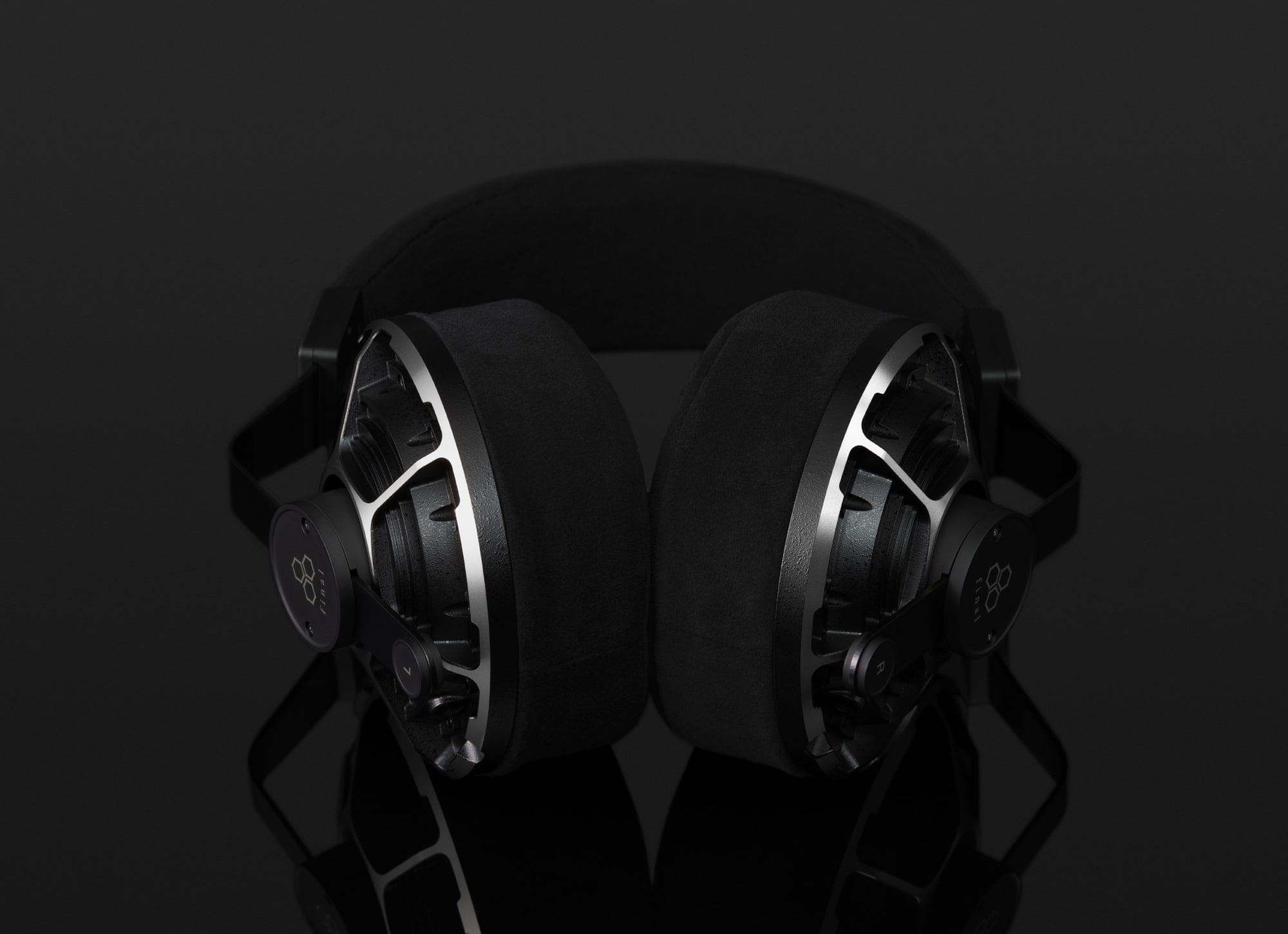final DX10000 CL Ultrasuede earpads and closed ear cups