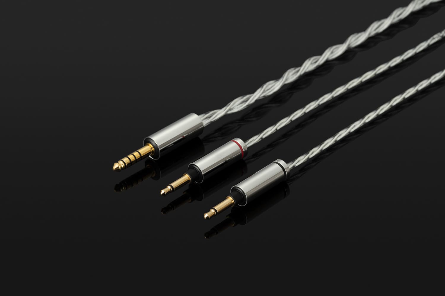 the DX10000 CL 1.5-meter 4.4 mm silver-coated OFC cable
