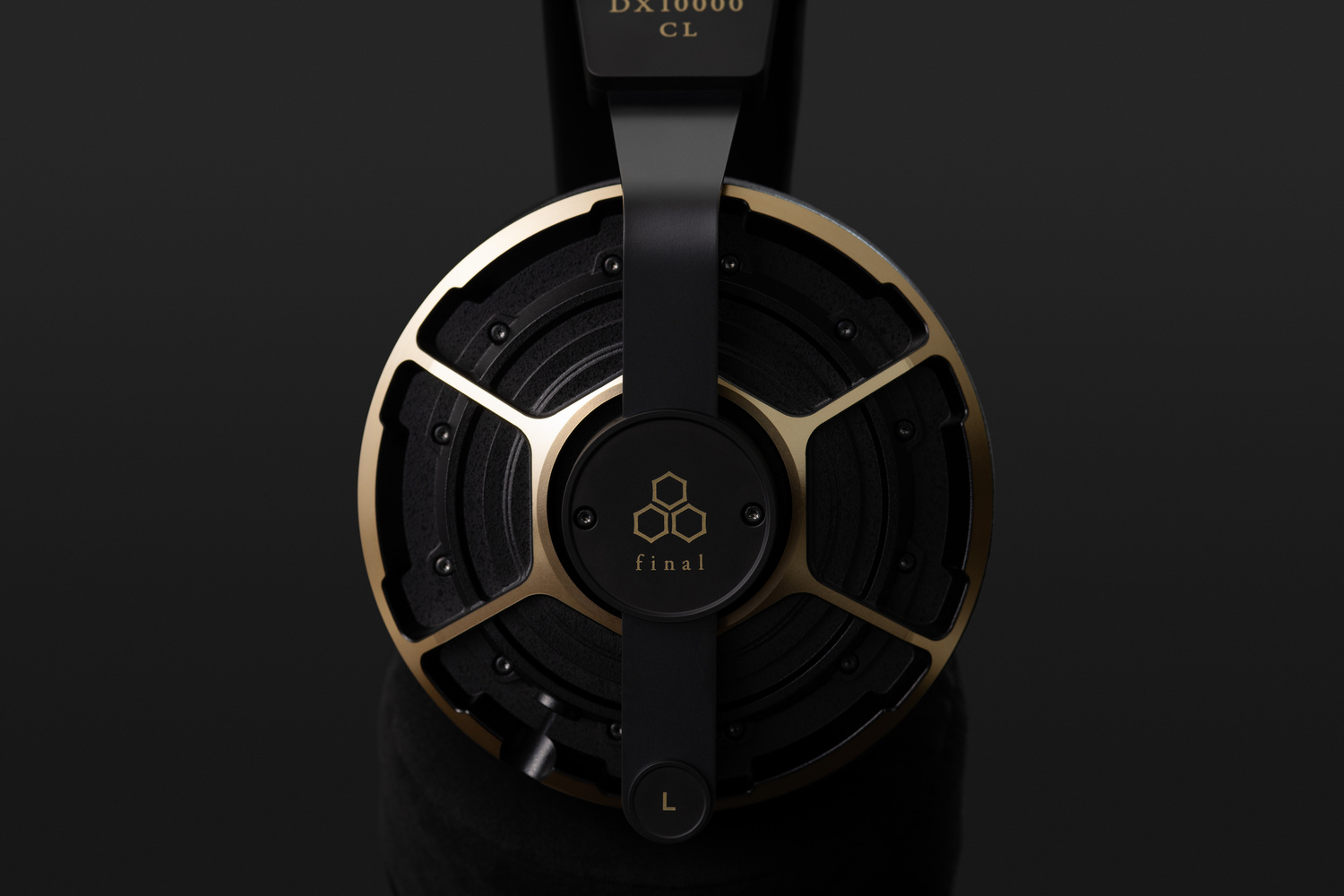 final DX10000 CL Collector's Edition with gold-colored outer frame and final emblem